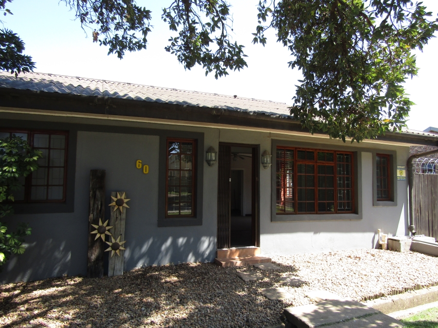 3 Bedroom Property for Sale in Humansdorp Eastern Cape